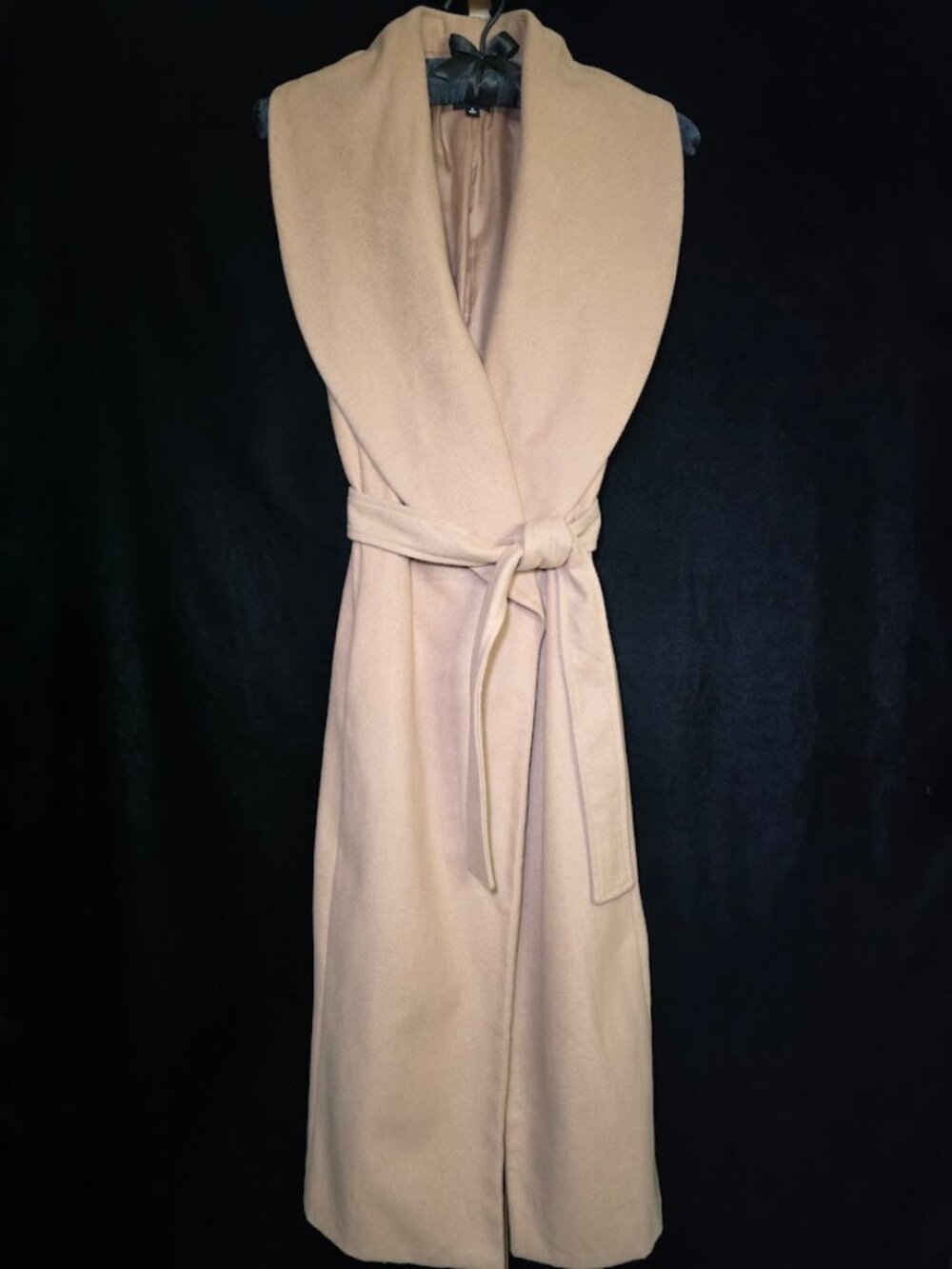 Fate Sleeveless Trench Coat in Camel S
